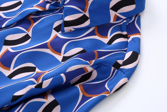Autumn New Fashion Retro Style Lapel Blue Printing Wool Cuff Shirt Women - Livefree
