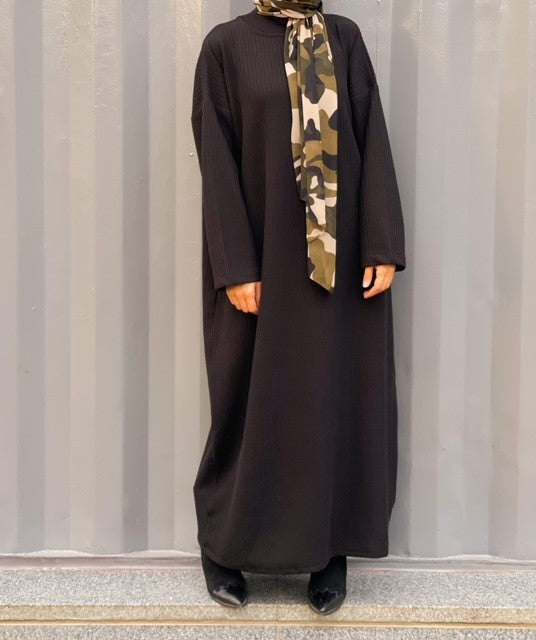 Black ribbed maxi dress. - Livefree
