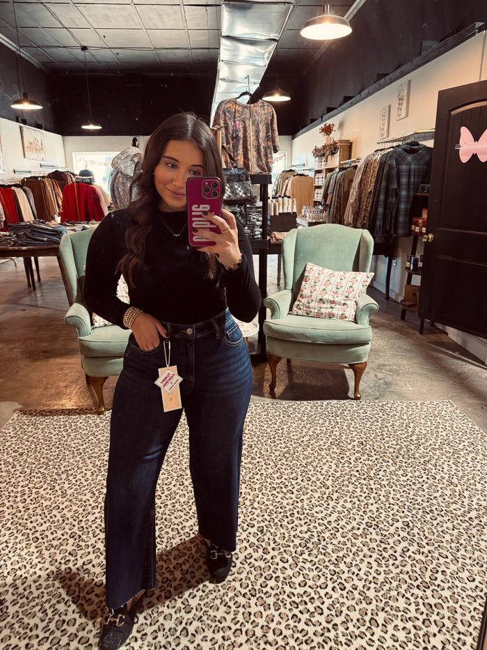 Dark Crop Wide Jean