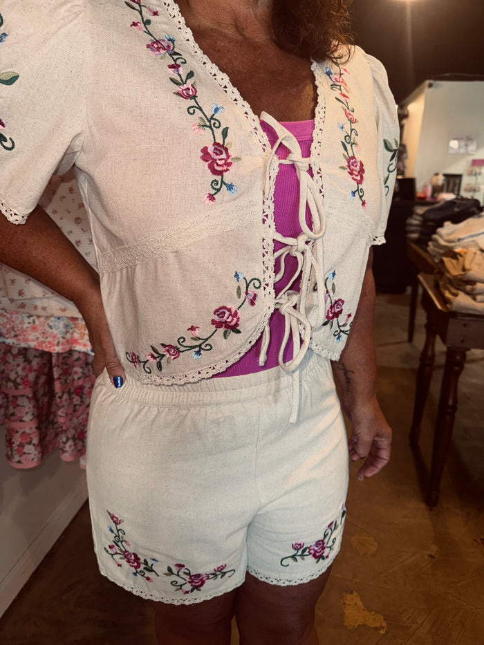 Embroidery Set Short