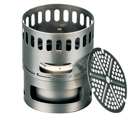 EVERNEW Ti Alcohol Stove DX set – assembled stand with cross pot support, studio view