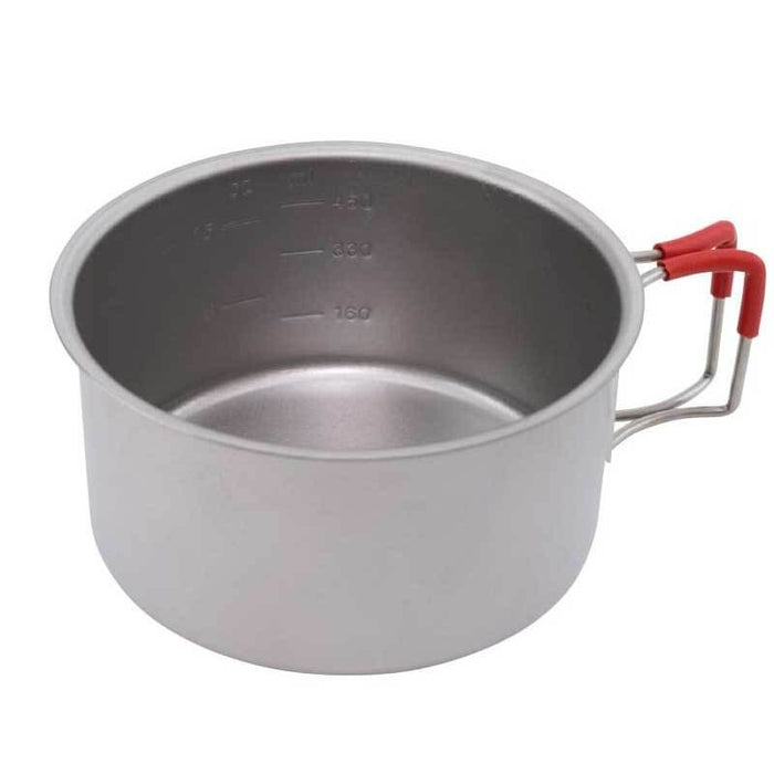 EVERNEW Ti Cup 570 – titanium cup with red folding handle, front studio view