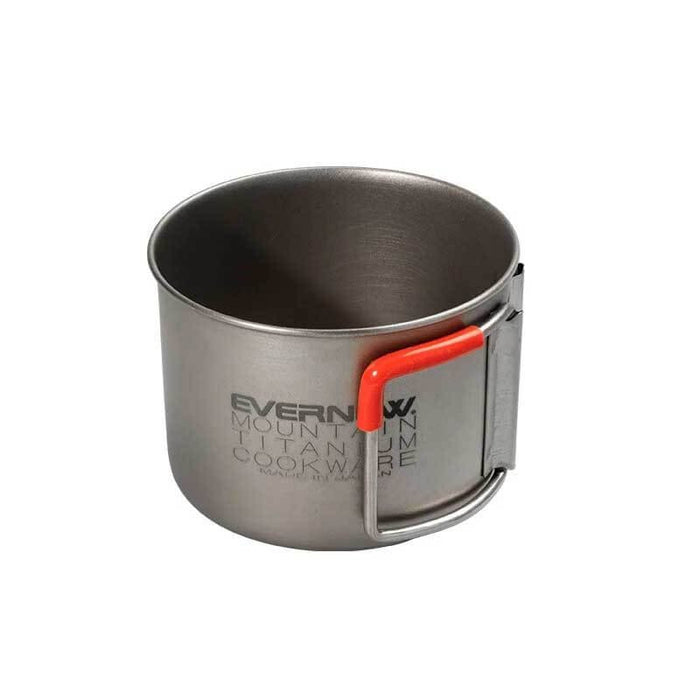 EVERNEW Ti Demitasse Cup 220 FH – titanium cup with folding handle, studio view