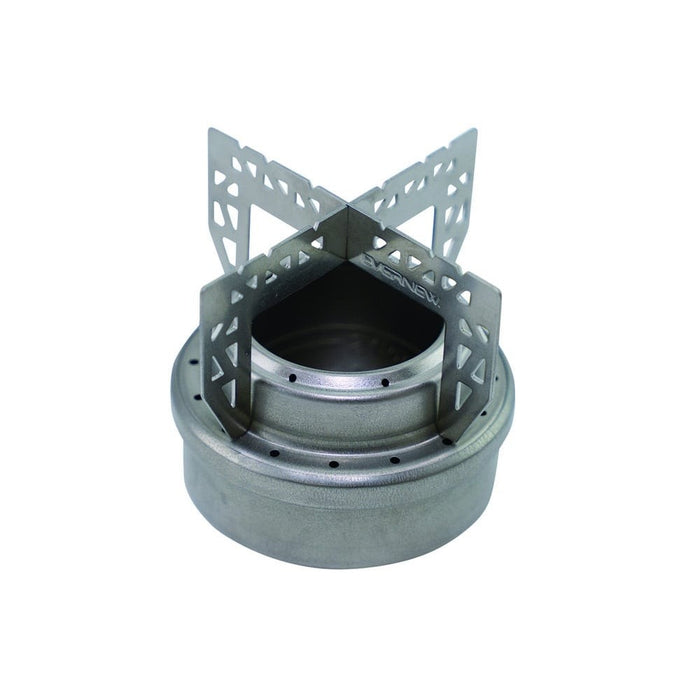 EVERNEW Ti Trivet 2 – trivet fitted on top of a stove, studio view