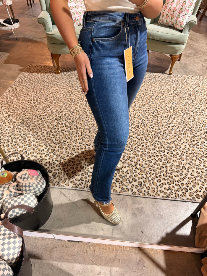 High Rise Straight Jean