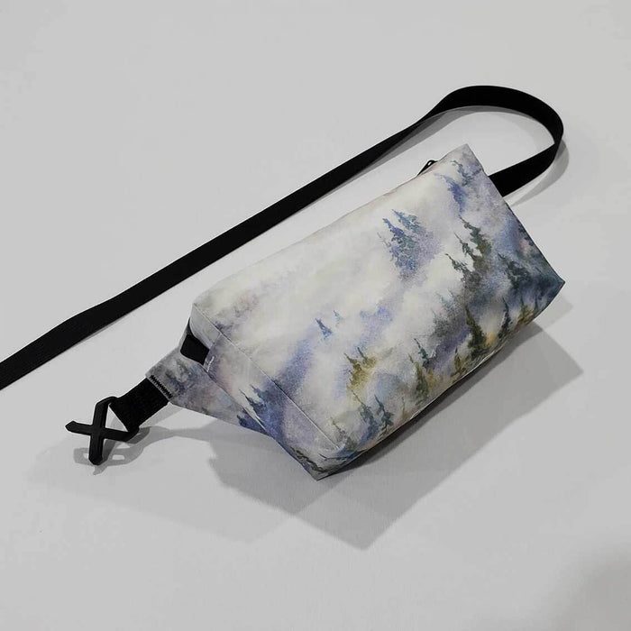 HIGH TAIL DESIGNS Ultralight Fanny Pack Watercolor Foggy Forest