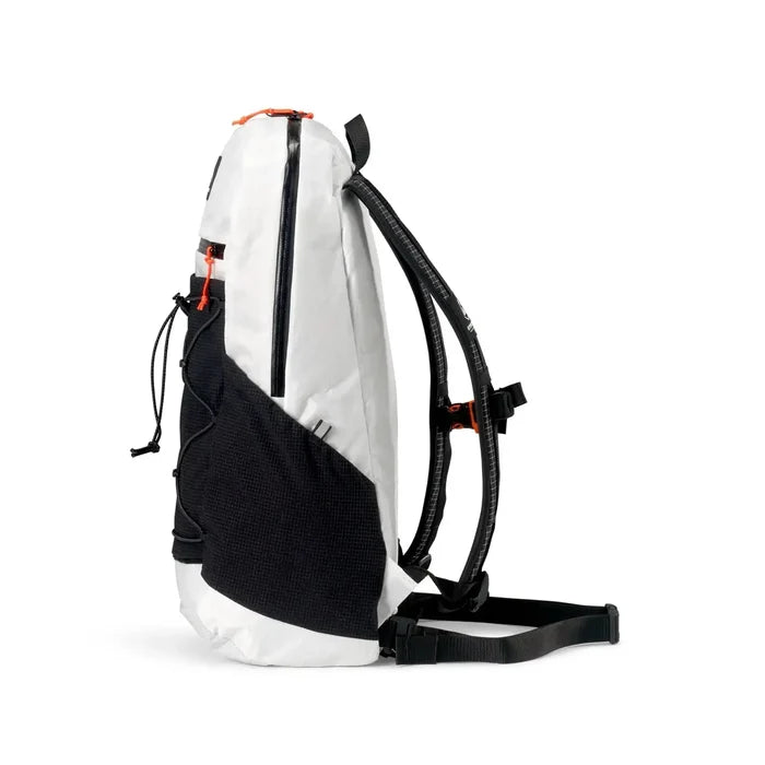 Hyperlite Mountain Gear Daybreak 22 in white – opposite side profile studio view
