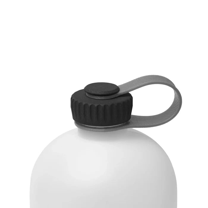 Igneous NOBO Bottle in granite – cap and loop detail