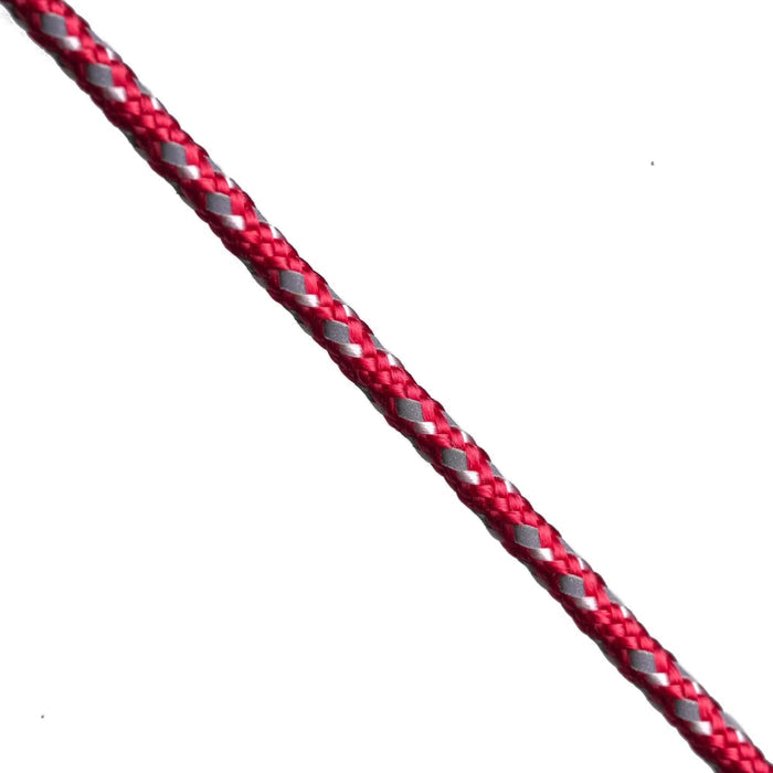 Igneous Reflective Cord – close-up of a strand with reflective flecks