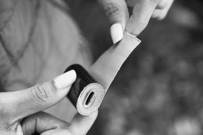 Igneous UL Gorilla Tape Spool – unwinding tape from the spool by hand