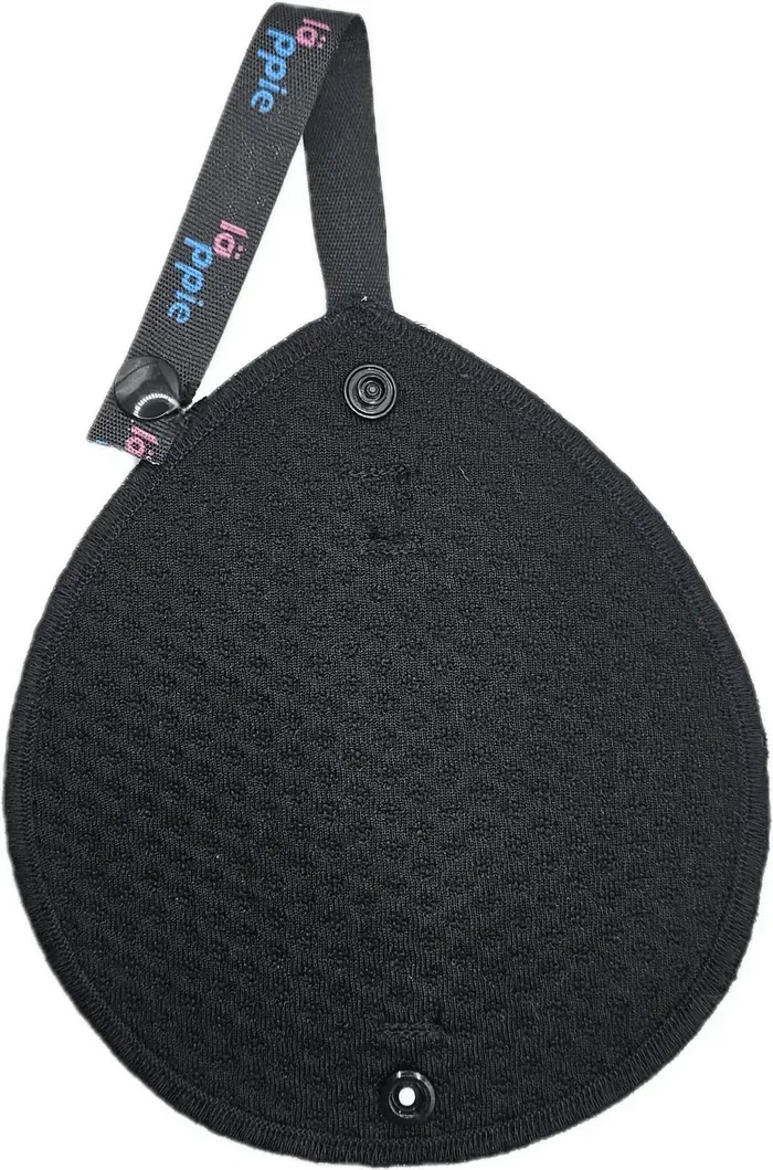 Läppie Pee Cloth – textured absorbent back side, studio view
