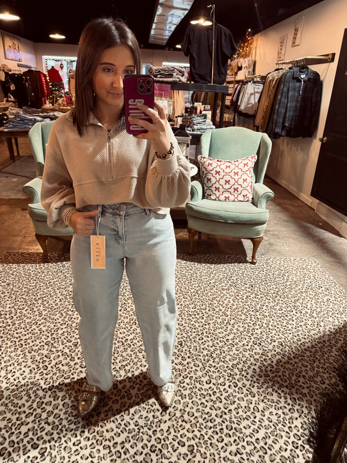 Light Wash Barrel Risen Jean