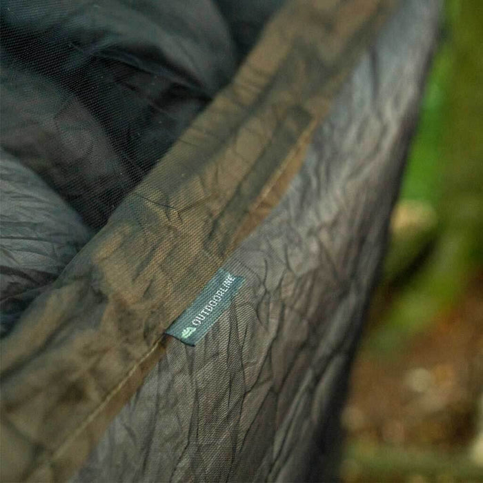 Outdoorline Hammock Mosquito Net – zipper and net edge detail