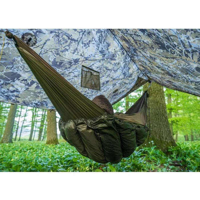Outdoorline Orinoco ultralight hammock – set up under a tarp with gear