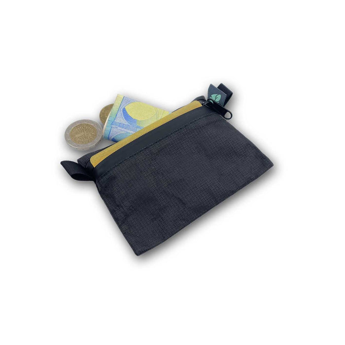 Outdoorline Ultralight Wallet Mini Ultra – open, holding coins and cards