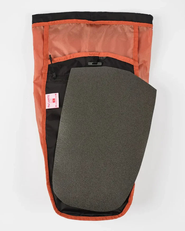 Pa’lante Mini Joey – interior with sit pad
