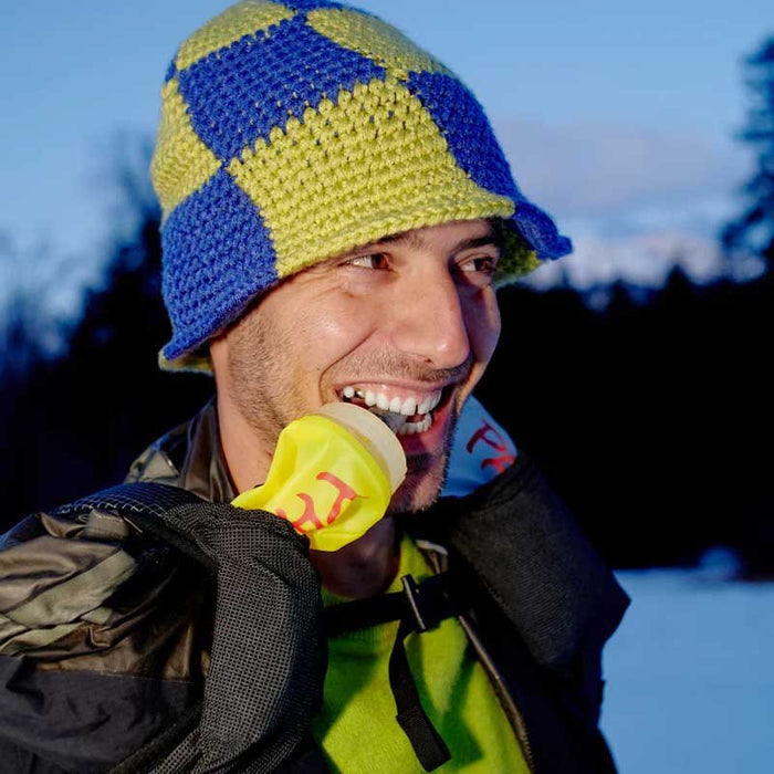 Pa’lante Water Bottle – drinking outdoors in winter
