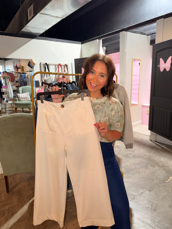 Scallop Cropped Dress Pant