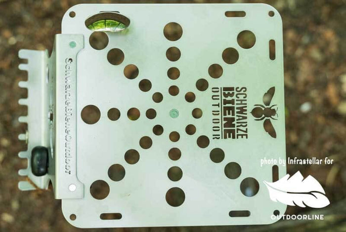 SCHWARZE BIENE Big Mama Table