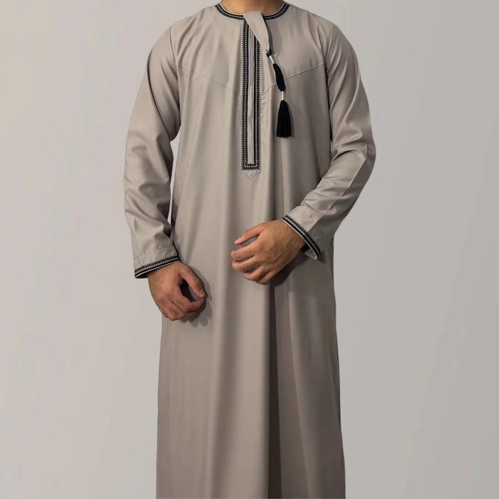Solid Color Round Neck Embroidered Thick Tassel Men's Long Sleeve Robe - Livefree