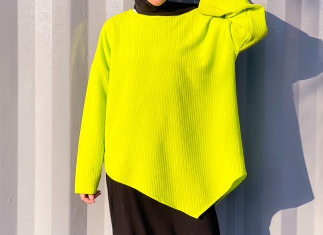 Triangúlate ribbed pullover. - Livefree