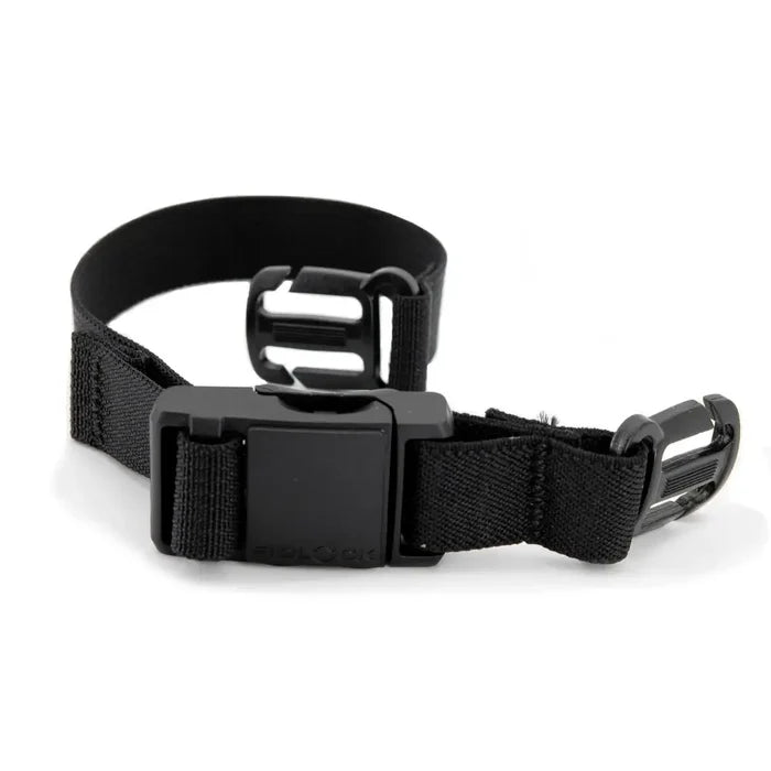 ULA Fidlock magnetic sternum strap – black strap studio view