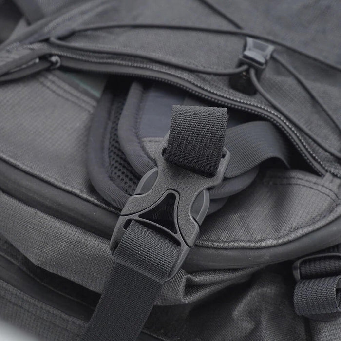 ULA Removable 1'' hipbelt – attachment loop and buckle detail on backpack pack body