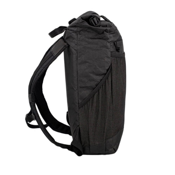 ULA Ultra Node in black, side profile with mesh side pocket