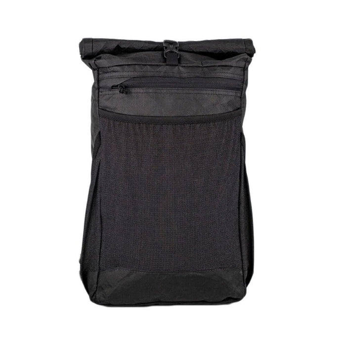 ULA Ultra Node in black, front view with roll-top closure and mesh pocket