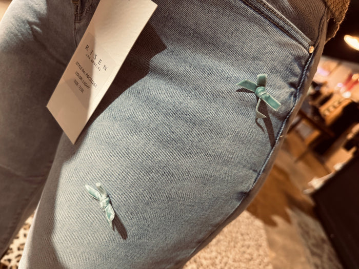 Velvet Bow Straight Risen Jean