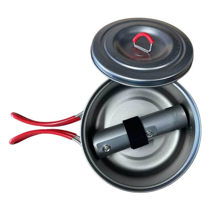VESUV Titanium Windshield 0,6 L angled studio view with pot lid gauge detail