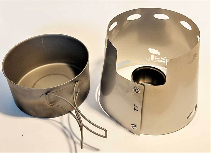 VESUV Titanium Windshield for Toaks Pot 700 ml 115 mm nested with the pot
