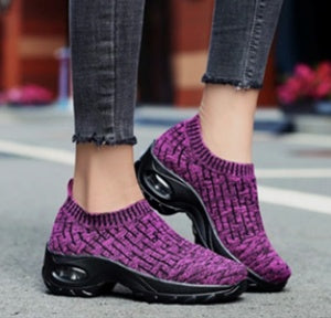 Women Sporting Shoes - Livefree