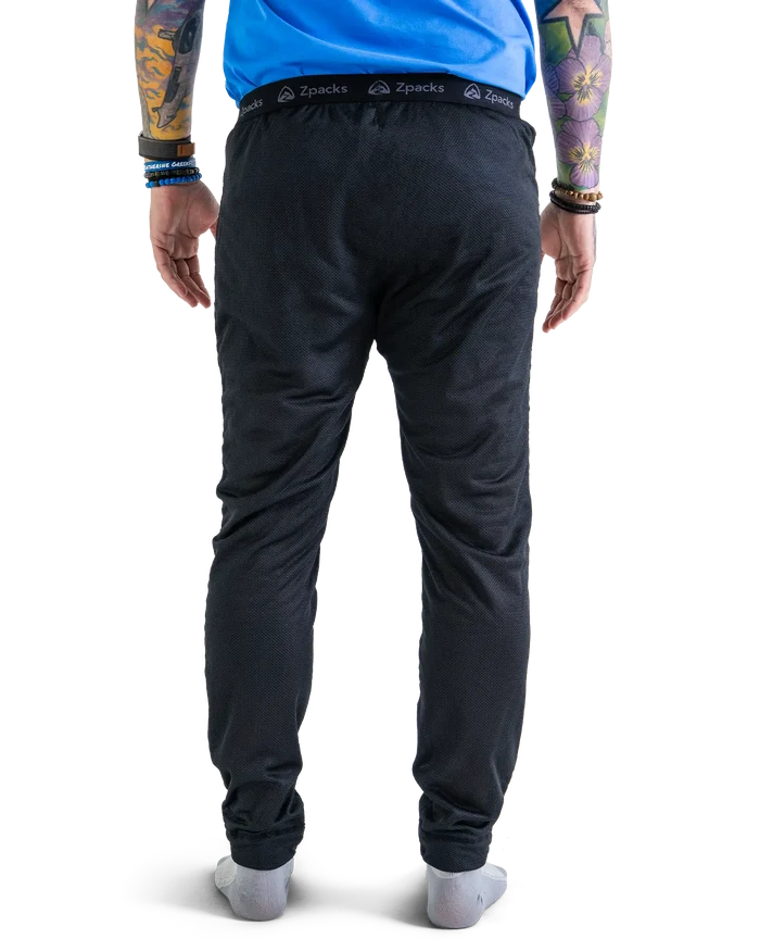 Zpacks Octa Fleece Thermal Bottoms in black – worn, rear view