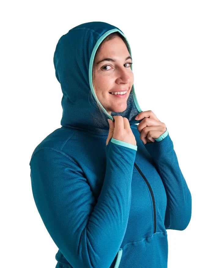 Zpacks Women’s Octa Fleece Hoody in blue – worn, adjusting the hood